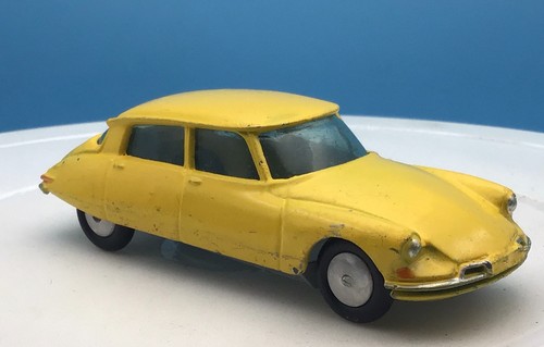 Corgi repaint citroen 19 - corgi,
