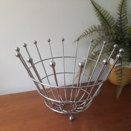 Atomic design chrome - x, metal