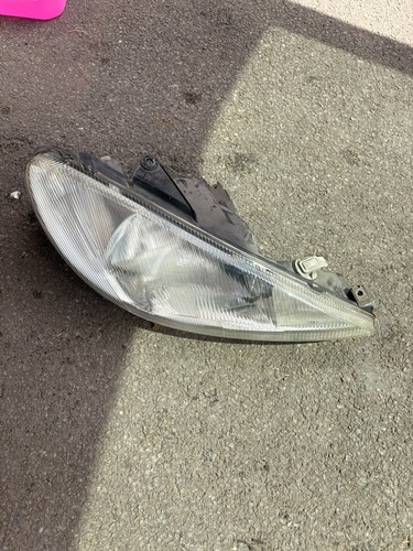 Peugeot 206 drivers headlight - peugeot,