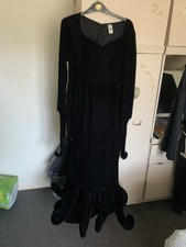 Morticia Addams Family Costume