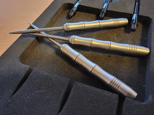 Mervyn king winmau darts 26g - darts,