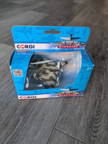 Corgi showcase cs90567 - corgi, avro