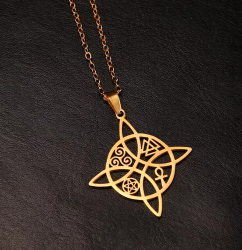 Golden witches knot - golden, celtic
