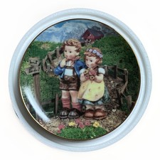MI Hummel Little Companions