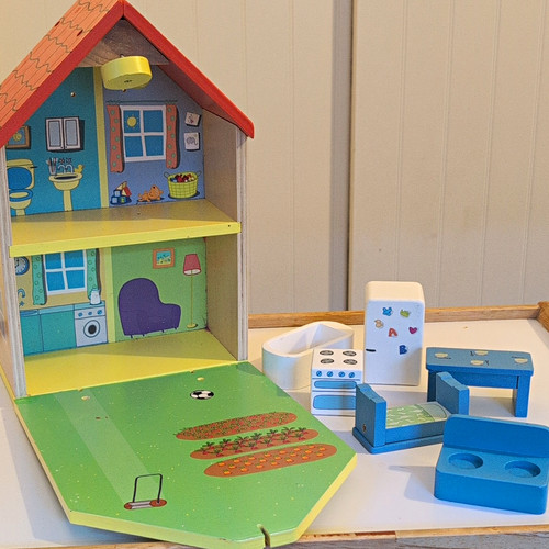 Peppa pig wooden furnished - pig,
