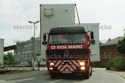 Truck photo mercedes benz - truck,