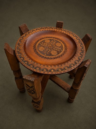 Vintage foldable hand carved - foldable,