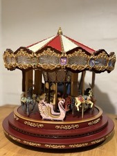 Mr Christmas Deluxe Musical Light-Up Carousel - New In Box