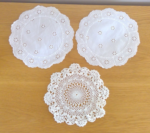 Vintage doiles 1 hand - vintage,