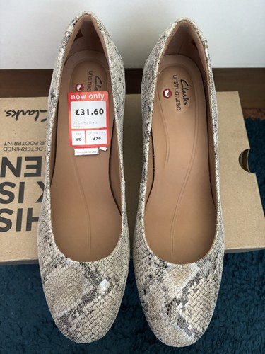 Ladies shoes size 6 - ladies, shoes,