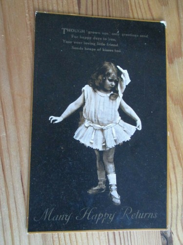 Postcard small girl in - of,