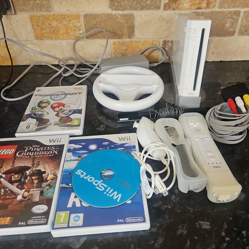 Nintendo wii console - nintendo,
