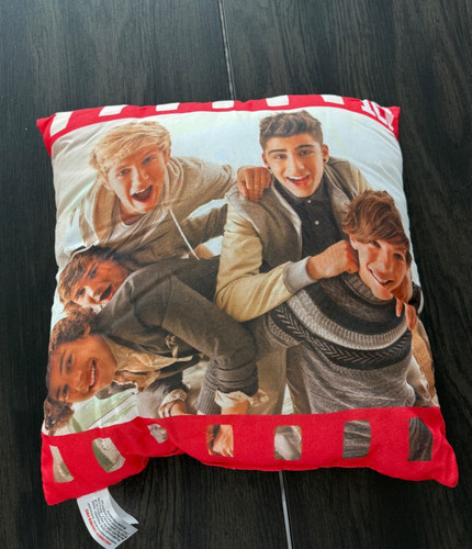 One direction cushion - one,