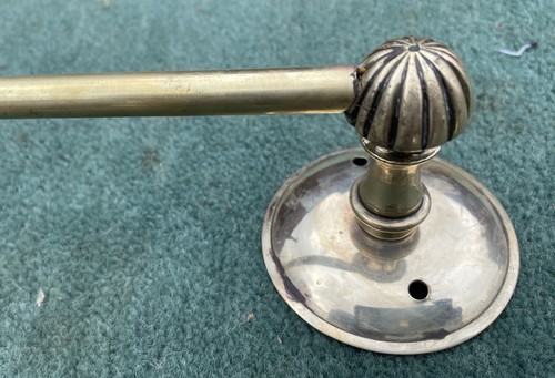 590mm cast brass tee - cast, towel