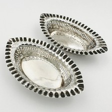 ANTIQUE PAIR CHINESE PIERCED BON BON DISHES SILVER Yung Shun c1900