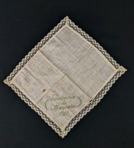 Silk and lace handkerchief - silk,