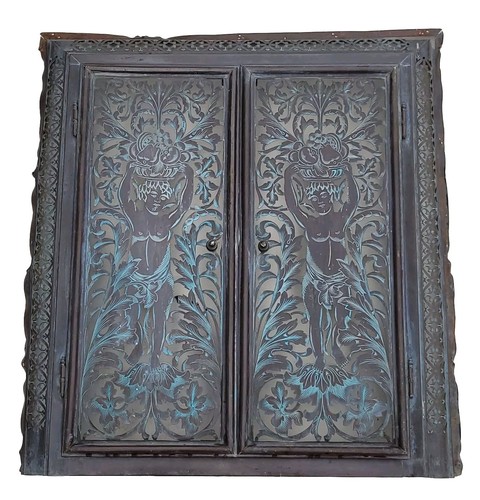 08k13 old brass fireplace - old,