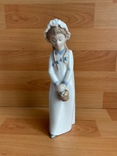 LLADRO NAO Porcelain Figurine - Girl with Basket of Sweets - 25cm