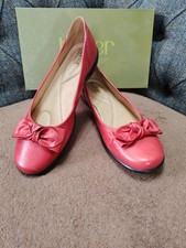 Jewel Red Leather Hotter Flat