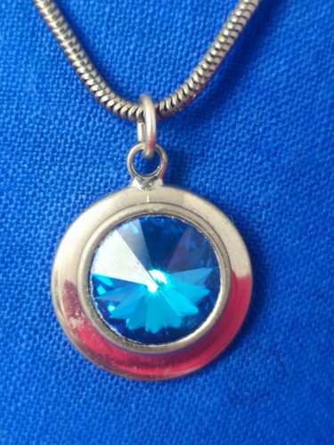 Vintage sarah coventry pendant - vintage,
