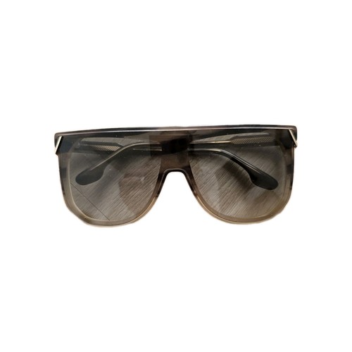 Victoria beckham shield - beckham,