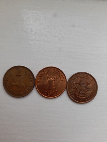 Two pence coins falkland - x,