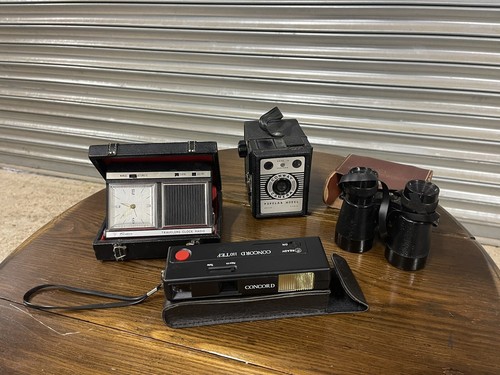 Selection vintage items - of,