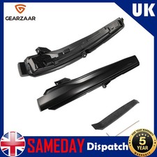 Dynamic LED Turn Signal Light