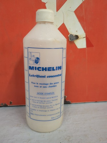Vintage michelin tyre fitting - tyre,