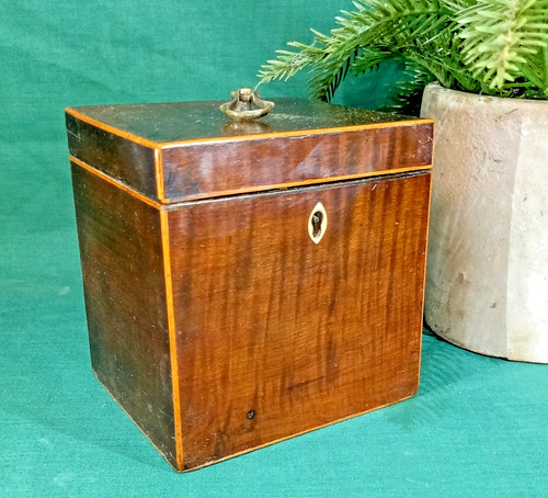 Fine chippendale period - chippendale,