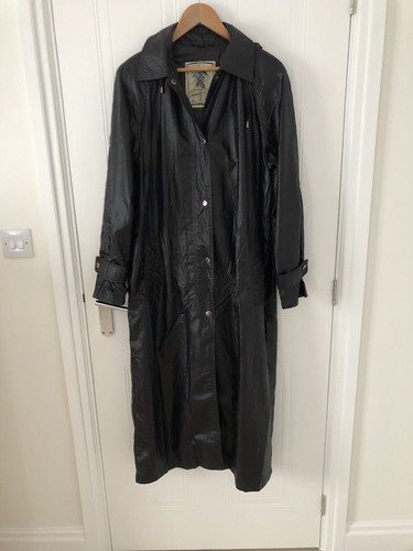 Four season long - four, black