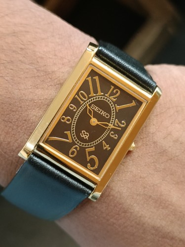 Vintage seiko slim quartz - vintage,