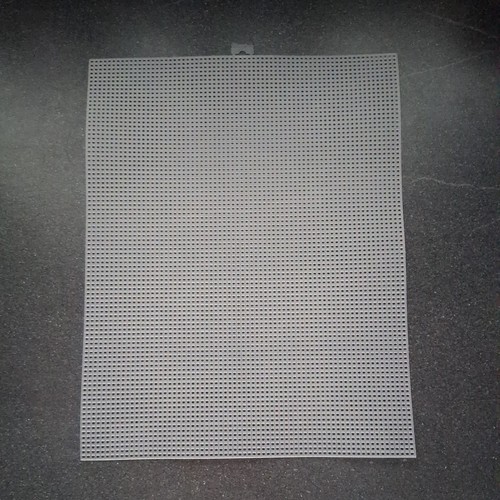 Darice plastic mesh - plastic,