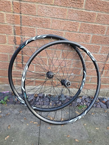 Shimano rs170 700c wheelset - shimano,