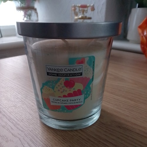 Yankee candle cupcake party - yankee,