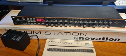 Novation drumstation tr 808 - novation,