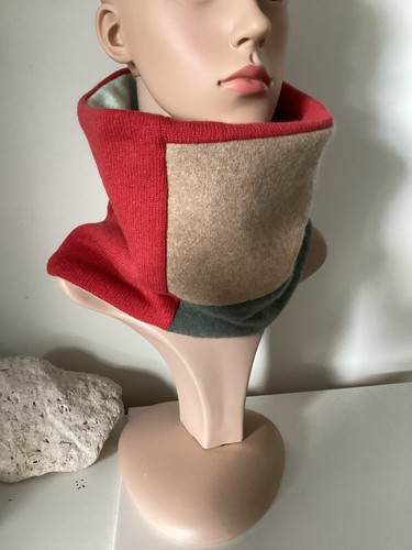 100 cashmere redbone snood - 100%,