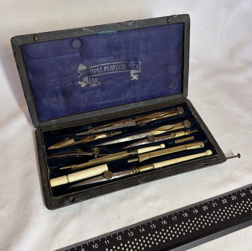 Antique vintage compas - vintage,