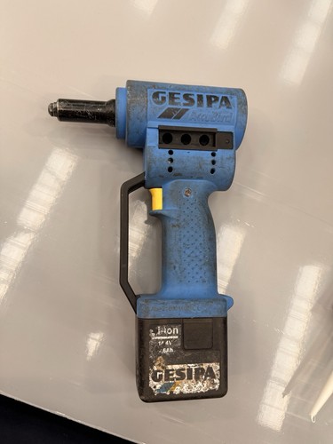 Battery powered riveter gisipa - powered,