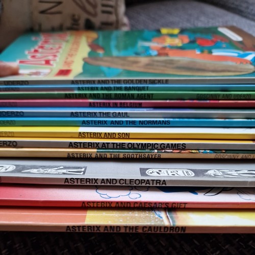 Asterix book bundle 12 - asterix-,