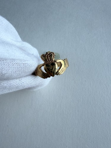 Vintage irish claddagh - irish, yellow