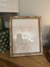 Vintage Oakwood Floral Picture Frame 10” x 8” • Made in Great Britain