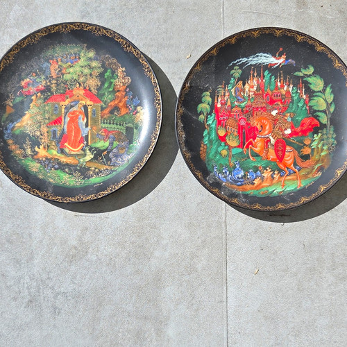Decorative round collector - decorative,