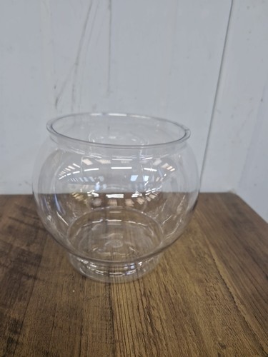 Transparent round fish bowl - round,
