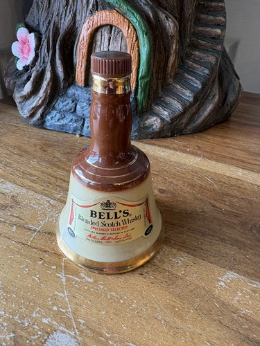 Bells blended scotch - scotch, whisky