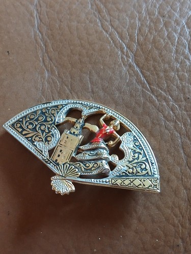 Vintage brooch toldeo - vintage,