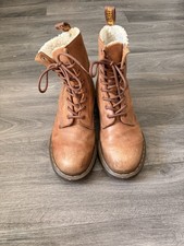 Dr. Martens Serena Women's