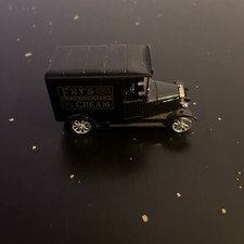 USED CORGI VINTAGE SELECTION - FRYS CHOCOLATE CREAM FORD MODEL T VAN 61205