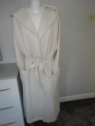 Bnwt marks spencer - &,