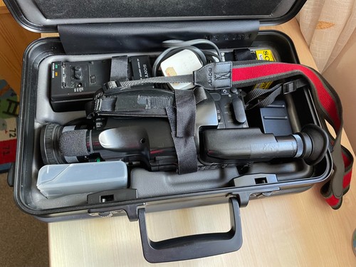 Sony video camera recorder - video, 8